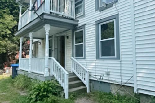 Rutland Apartamento | Downtown Rut Vegas Pad