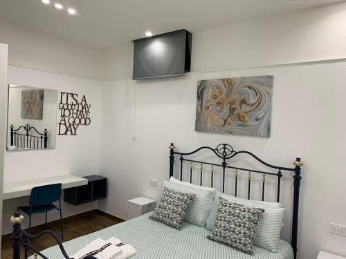Manfredonia Casa | Downtown San Lorenzo