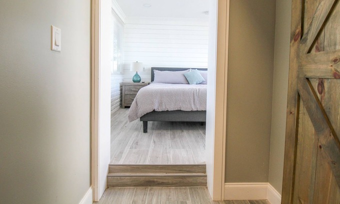 Park East Condominio | Downtown Sarasota, Speakeasy