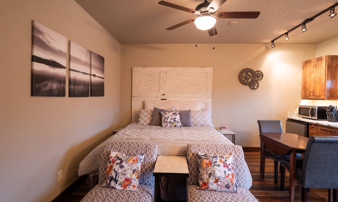 Whitefish Condominio | Downtown Studio Condo 205 | 0 Bed, 1 Bath