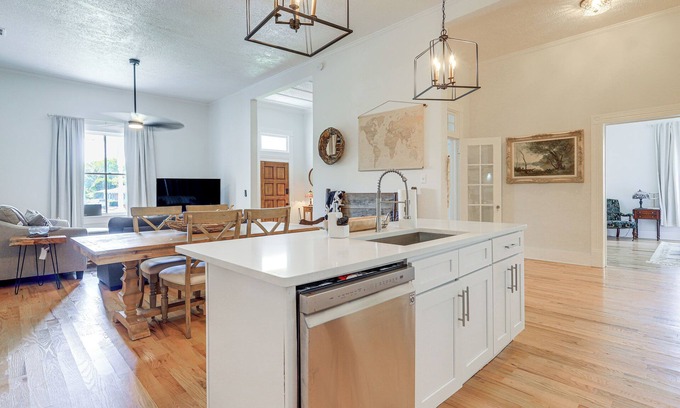 Covington Casa | Downtown Vacation Rental Near Covington Square!