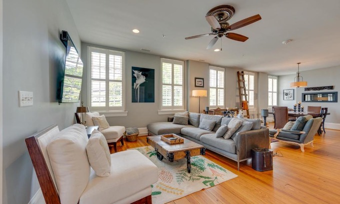 Winston - Salem Apartamento | Downtown Winston-Salem Condo with Private Library!