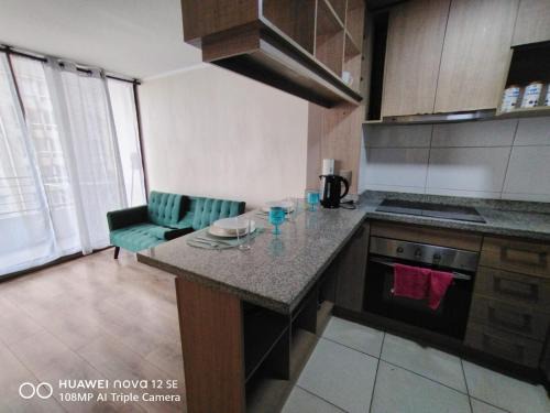 Las Rejas Apartamento | Dpto moderno al lado Metro Estac opcional