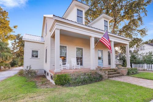 Old Town Casa | Drackett House by Whiskey Properties