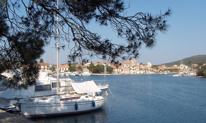 Vrboska Casa | Draga - Traditional & in Center - SA2