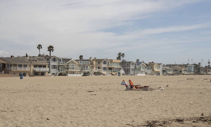 Silver Strand Casa | Dragan's Cove a Charming beach haven nestled on the stunning shores of Silvestrand Beach