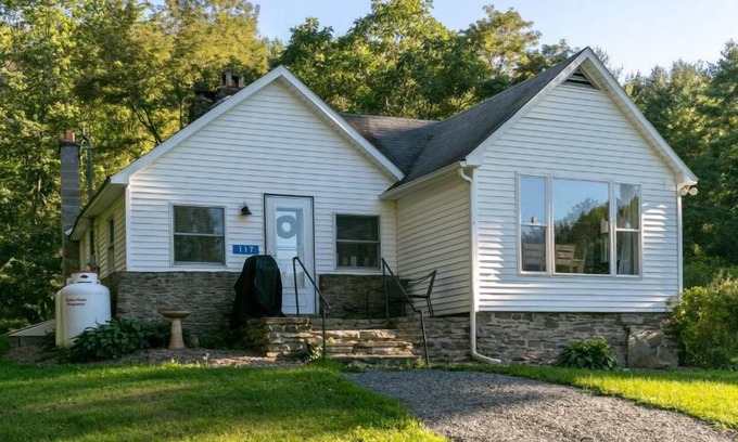 Wellsboro Casa | Dragonfly Cottage-Pet-friendly, relaxing Wellsboro retreat