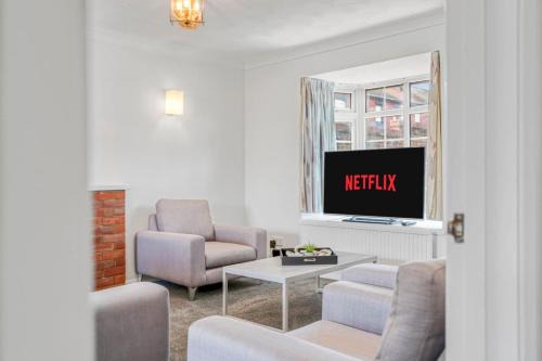 Wellingborough Casa | Dragonfly Nook perfect for families and business travelers