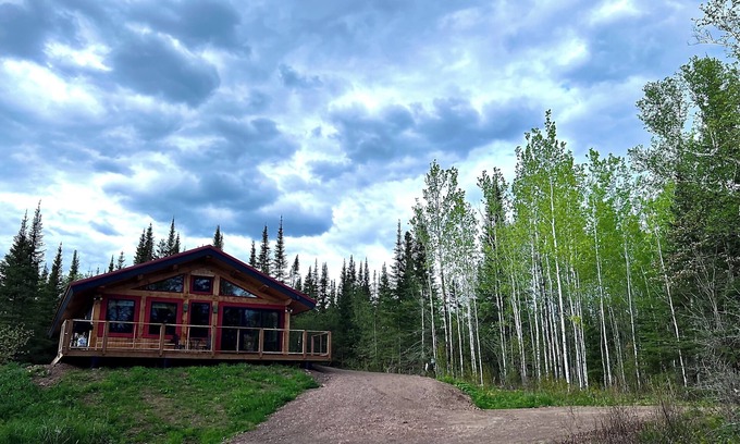 Grand Marais Casa | Dragonfly - Unique, tranquil retreat in Grand Marais, MN
