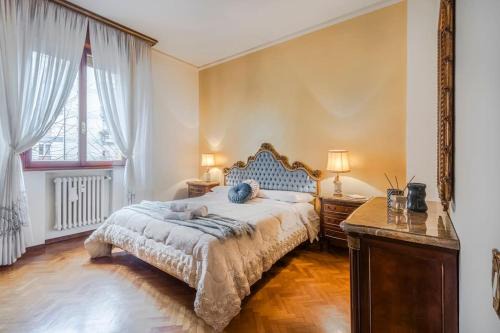 Old Town Apartamento | Drake's Royal Suite - City Centre & Train Station
