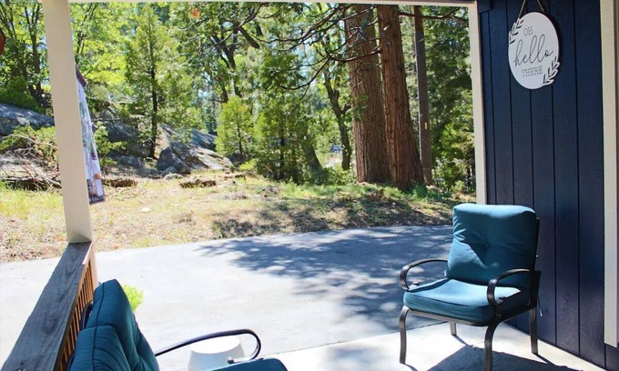 Musick Ridge Cabina | Drakeslanding Inn- Entire place two King suites Minutes to Shaver Lake