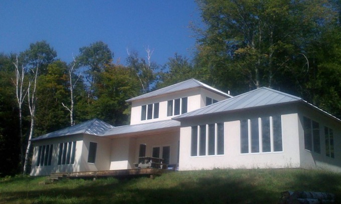Woodstock Casa | Dramatic Mountain Ridge house 3 miles from village green