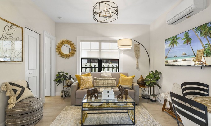 Old Northwood Casa | Dream Downtown Guest House