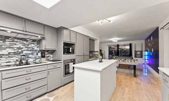 Carrollton Casa | Dream GetAway/Pool/HotTub/Games with fitness and game room