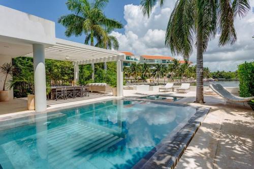 Puerto Aventuras Villa | Dream House with private Deck in Puerto Aventuras