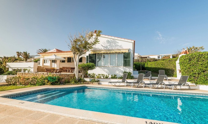 Sant Lluis Villa | Ubicación de ensueño con vistas al mar y piscina - Villa El Guerito