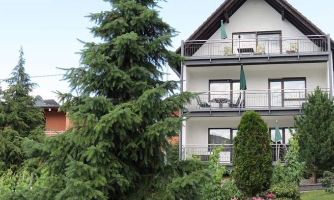 Neumagen-Dhron Apartamento | Apartamento de 3 dormitorios No. 12 - Apartamentos "Haus Berghof"