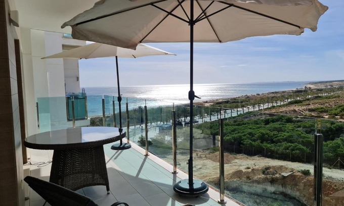 Els Arenals del Sol Apartamento | DREAM VIEWS OF THE SEASHORE APARTMENT