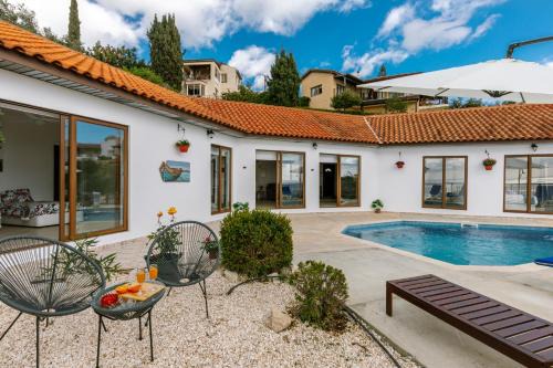 Tala Casa | Dream Villa in Tala with Private Pool, Sea & Mountain Views & Garden Retreat