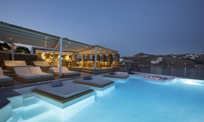 Ornos Hotel | Dreambox Mykonos Suites