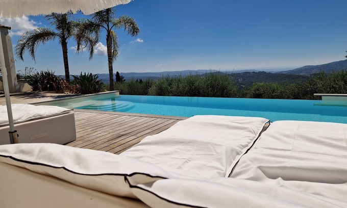Le Tignet Villa | VILLA DE ARQUITECTO - VISTA EXCEPCIONAL - MAR Y MONTAÑA - NO SUPERVISADO