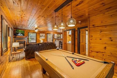 Gatlinburg - Pigeon Forge Casa | Dreaming Tree Cabin