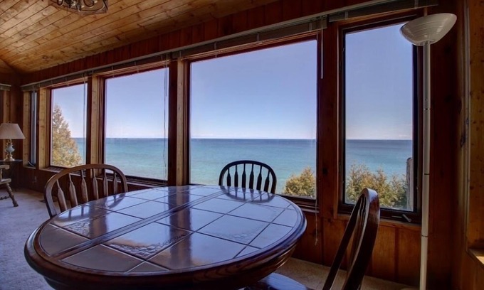 Dyer's Bay Cama Y Desayuno | Dreamland II Bed and Breakfast