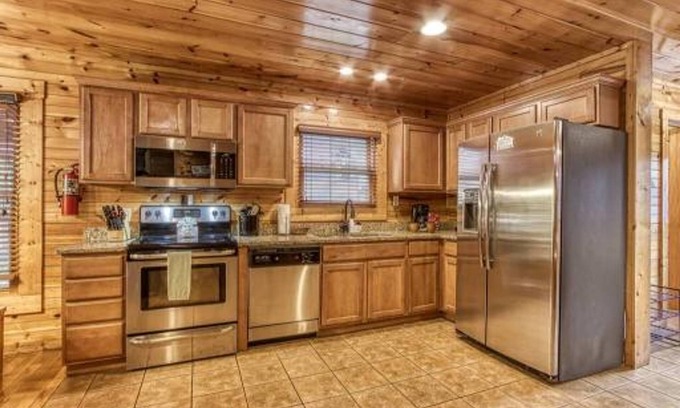 Hemlock Hills Apartamento | Dreams Come True With This Luxury Cabin