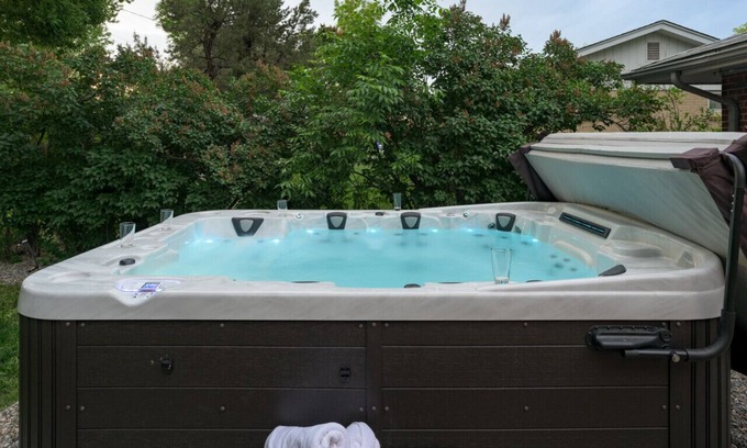Alta Vista Area Casa | Dreamy Hideaway | Hot Tub | Gaming Nook