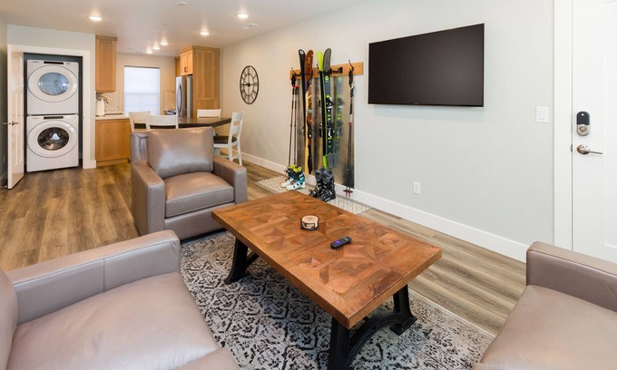 Cottonwood Heights Apartamento | Dreamy new 2BR unit with superior ski access!