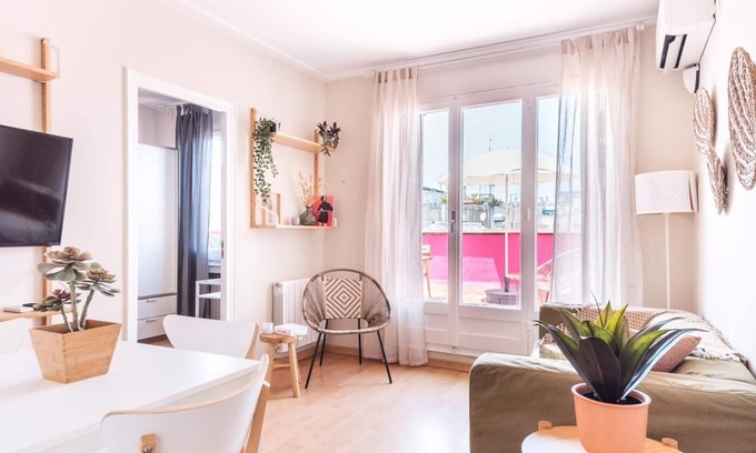Esquerra de l'Eixample Apartamento | Atardeceres soñados en ático céntrico c/terraza