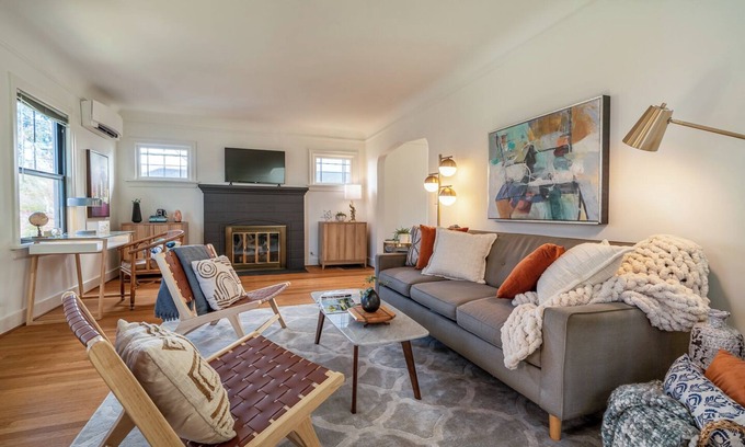 Loyal Heights Casa | Dreamy Tudor Cottage in Ballard; 86 Walk Score!