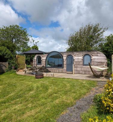 Widegates Casa | Dreckly cabin - Lydcott Glamping with Cornish sea views