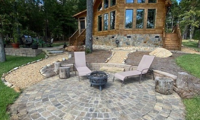 Prosperity Cabina | DREHER DREAMS CABIN-LAKEFRONT- + FISHING, KAYAKS,PADDLEBOARDS,6 BEDS SLEEPS 8!