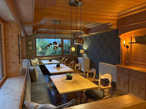 Heitlern Apartamento | Dreimäderlhaus am Berg