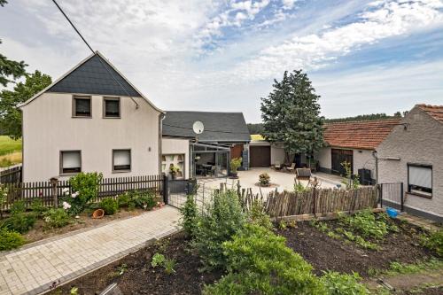 Neukirch Casa | Dreiseitenhof in ruhiger Lage Haus Gottfriede