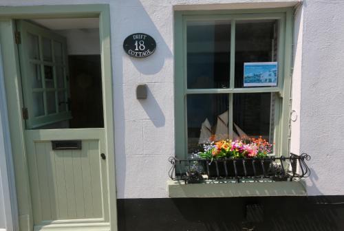 Brixham Casa | Drift Cottage - Fisherman's Cottage Brixham harbour