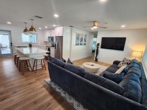 Port Canaveral Casa | Drift House - 4Bed 3Bath Private Pool House