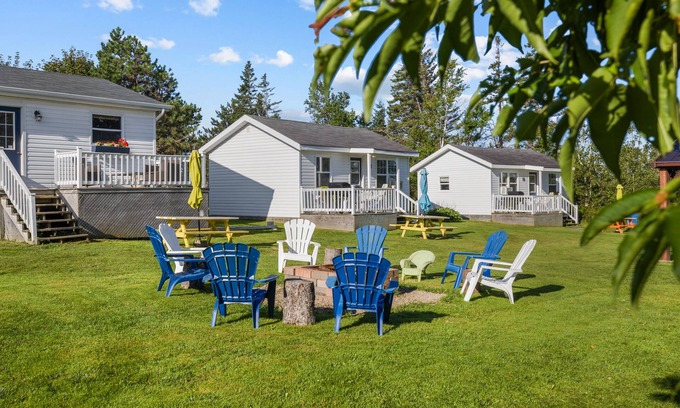 York Cabaña | Drift Wood, Spacious 2 BRs, Living, Kitchen, Full Bathroom & a Patio