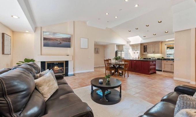 Goleta Apartamento | Driftwood Club - 4bd, Pet Friendly, Tennis Courts, Games