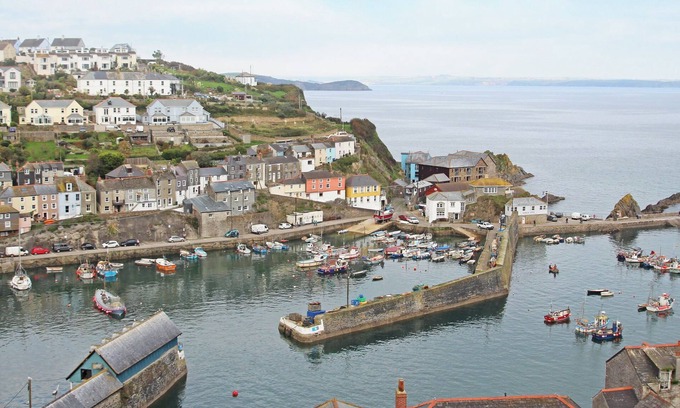 Saint Austell Bay Cabaña | Driftwood Cottage