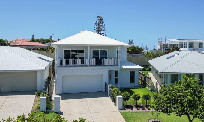 Yamba Casa | Driftwood - Oceanstays