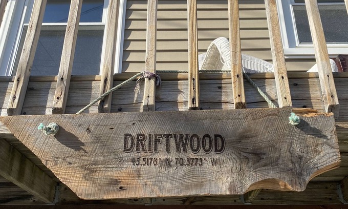 Ocean Park Cabaña | “DRIFTWOOD” Quaint Cottage by the Sea- 600 ft from the sand!