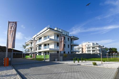 Kisvarda Apartamento | Drill Residence Apartments