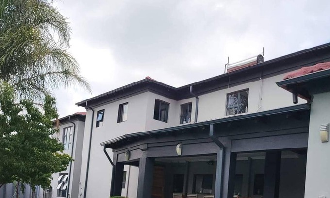 Greater Johannesburg Metropolitan Area Cabina | Drimz Guest House Midrand