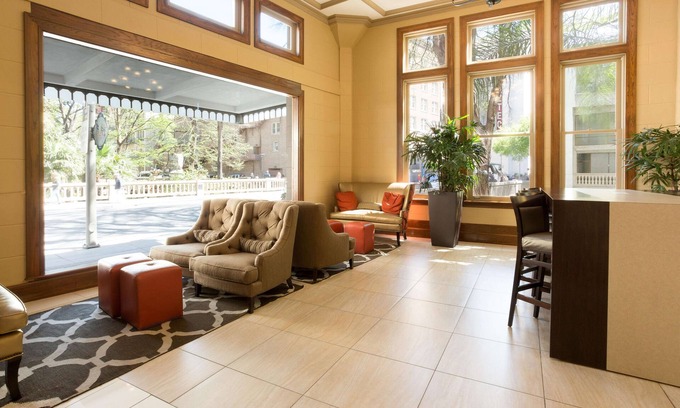 Downtown San Antonio Hotel | Drury Inn & Suites San Antonio Riverwalk