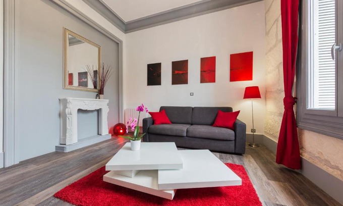Comedie Apartamento | Du Guesclin Comédie (connecté & climatisé)
