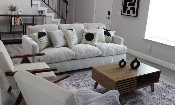 Moreno Valley Casa | Dual Master Rooms - Perfect for Groups & Privacy - Family-friendly - Fire Pit