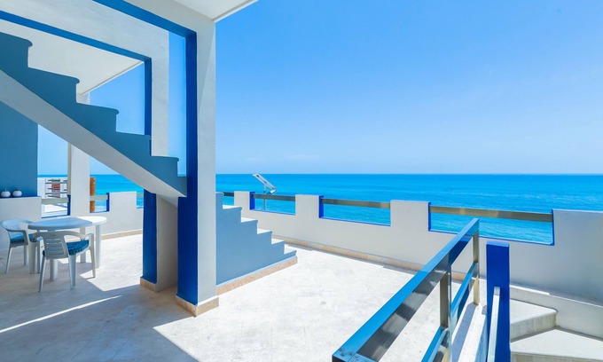 Centro - Supmza 001 Villa | 😎 🏖Dual Oceanfront Suites Million 💵 Sunrise 🌅 View + Pool Walk to N Beach