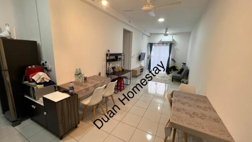 Kampung Rawa Apartamento | Duan Homestay at Cybersouth